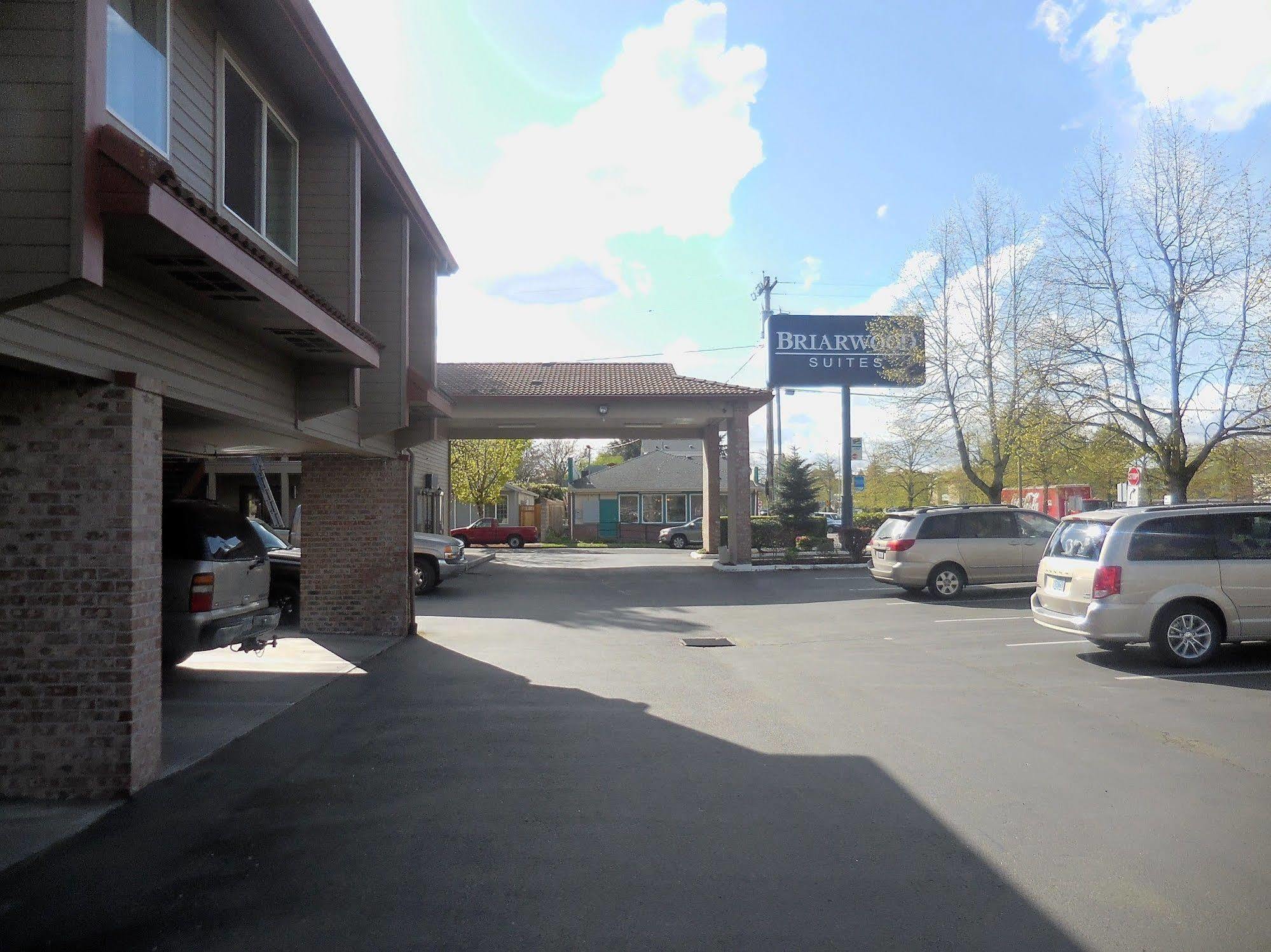 Briarwood Suites Portland Exterior photo
